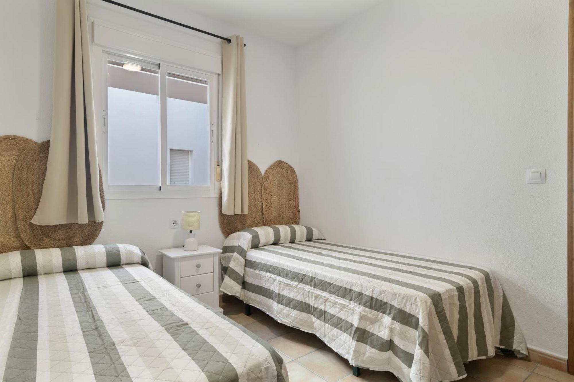 Apartamento Perez Zara 5 コニル・デ・ラ・フロンテラ エクステリア 写真